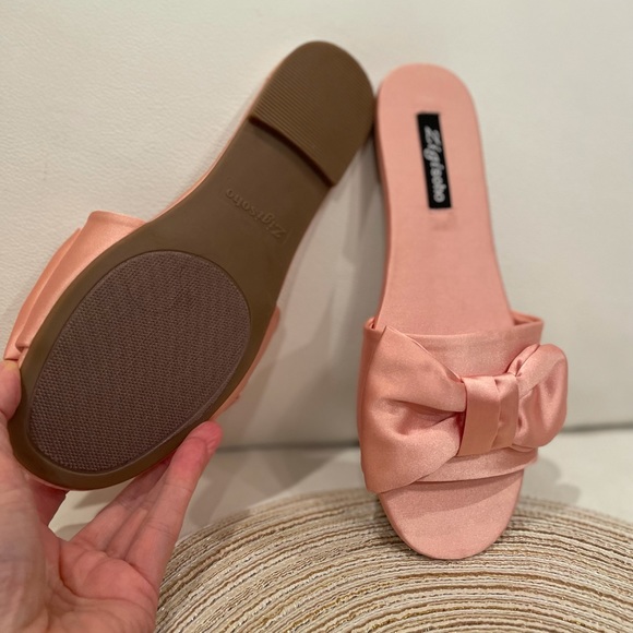 NWT pink satin flats light pink bow knot Zigi Soho - Picture 12 of 16